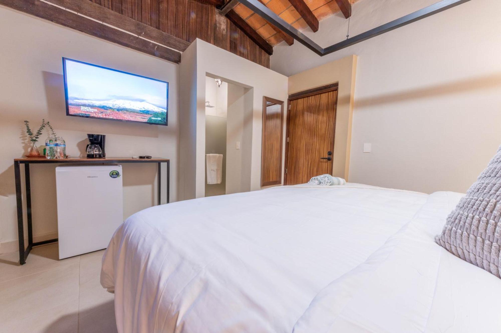 Casa Victoria Malecon - Adults Only Hotel Puerto Vallarta Exterior photo